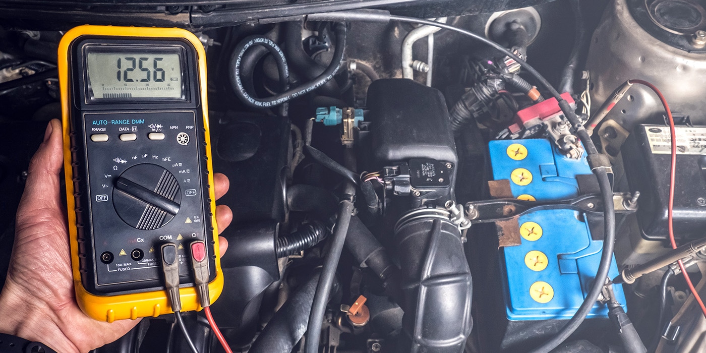 Schutz vor Brandgefahr: Die Bedeutung der Prüfung ortsfester elektrischer Anlagen